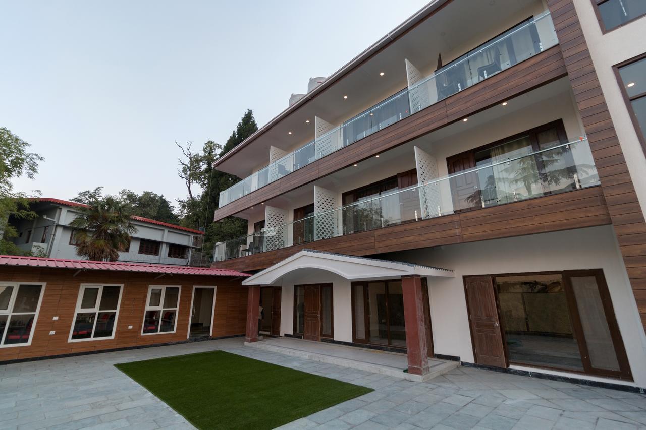 Hotel Seven Oaks Dehradun Exterior foto