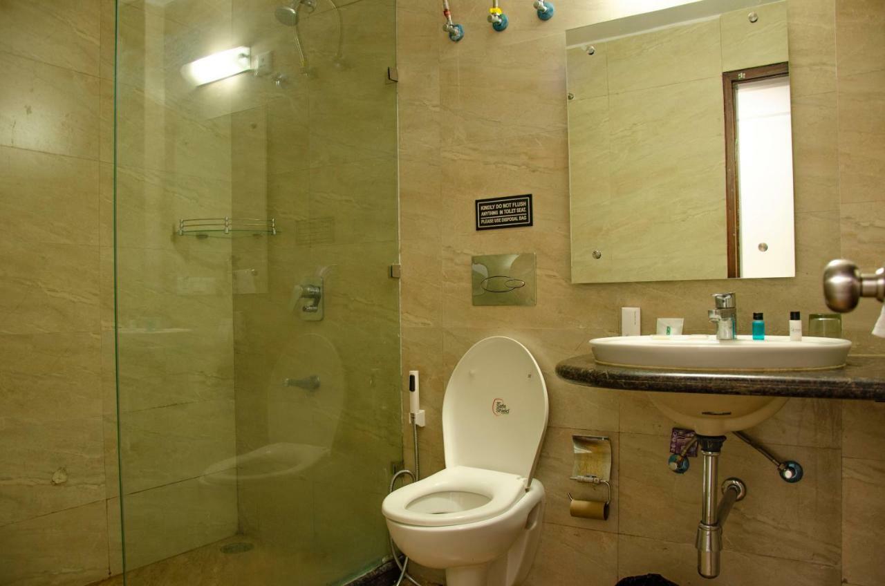 Hotel Seven Oaks Dehradun Exterior foto